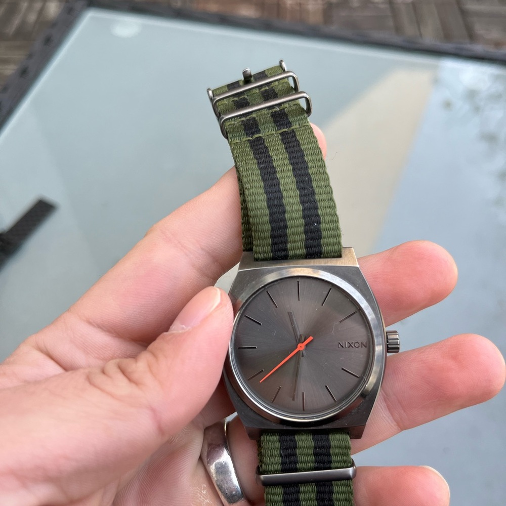 Nixon Men's Green and Black Watch